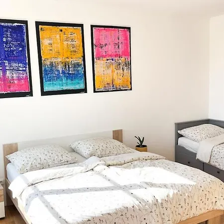 Art With Rooftop Prosecco Picnic Or Breakfast *